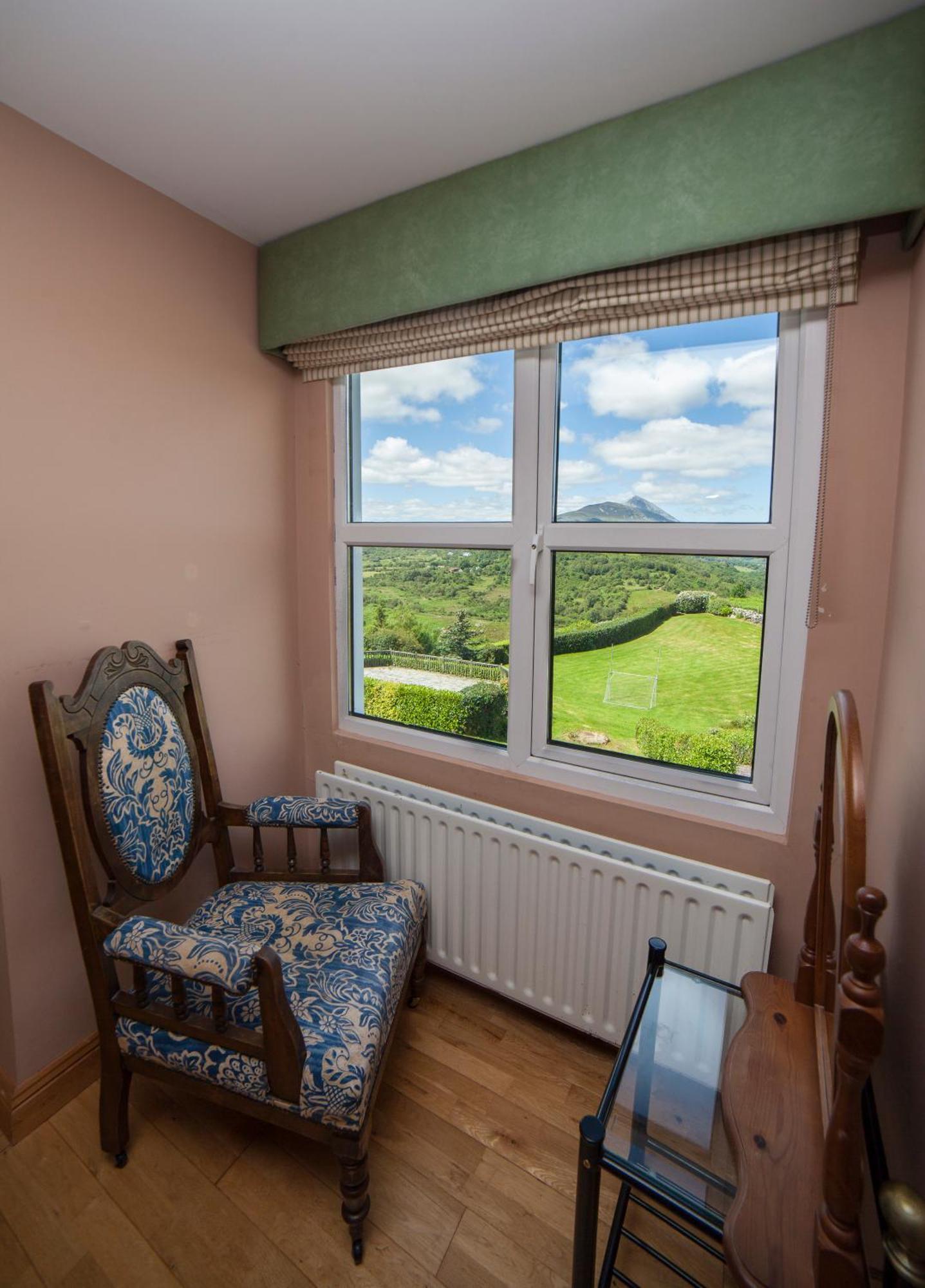 Homestay Farnaught House Westport